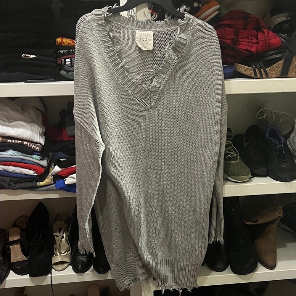 Fantastic Fawn Frayed V-Neck Sweater in Gray